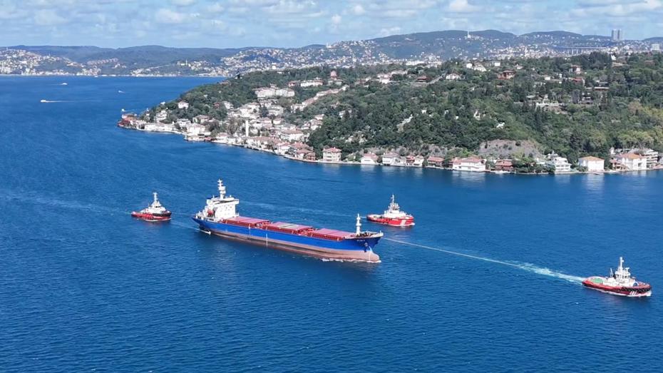 Rusya'da İHA Saldırısına Uğrayıp İstanbul Boğazı'ndan Geçen STAR 2 Gemisi Trafik Keza Kapanmasına Sebep Oldu
