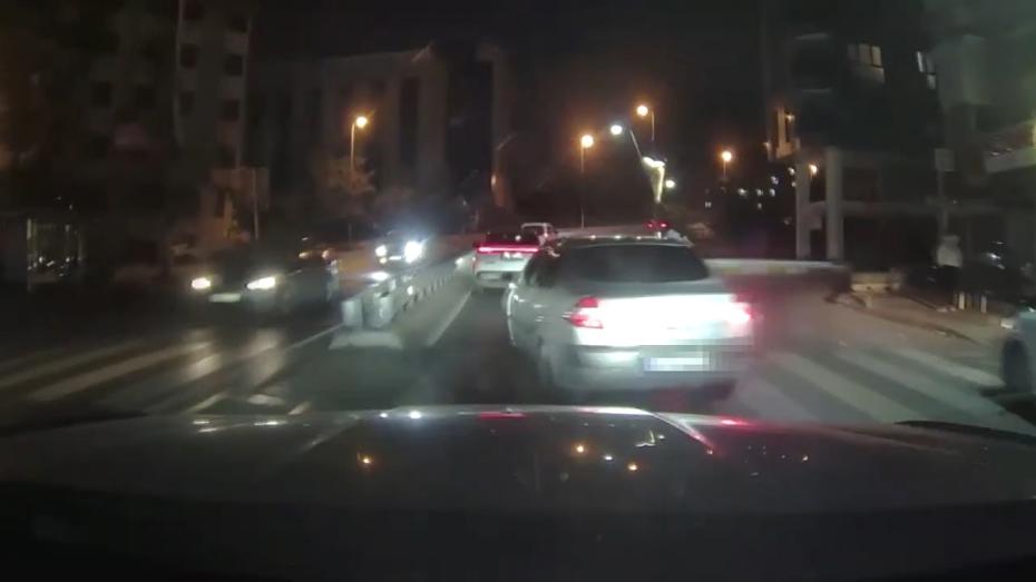 Makas Atarak Trafiği Tehlikeye Düşüren Sürücüye Ağır Ceza