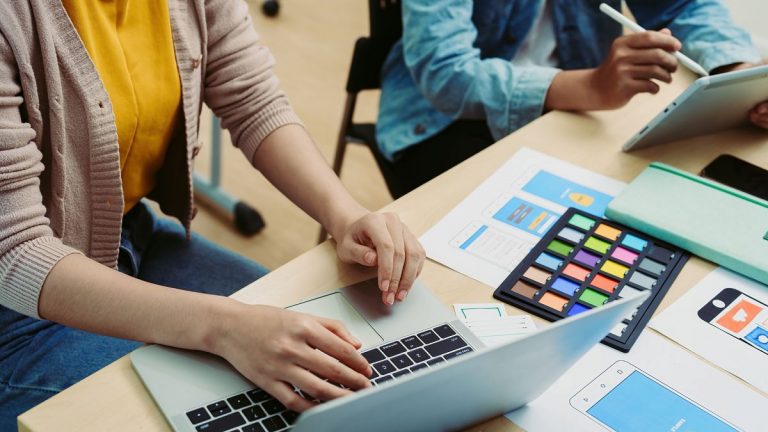 Adobe: Yapay zeka insanın yerini almayacak ama yapay zekayı kullananlar, kullanmayanların yerini alabilir