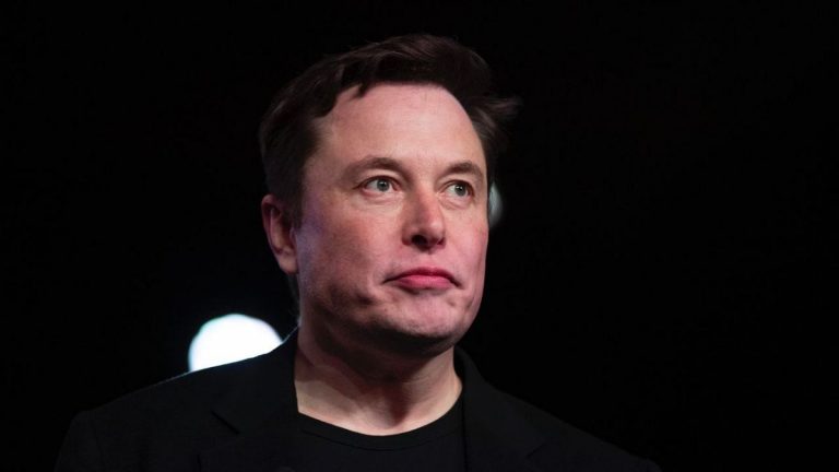 Elon Musk: Eğer ChatGPT iPhone’larda yerleşik olsaydı, şirketlerimde Apple ürünleri yasaklanırdı