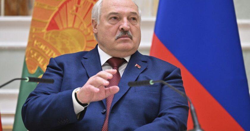 Belarus lideri Lukaşenko “aşırılıkçılık” suçlamasıyla gözaltına alınan 20 kişiyi affetti