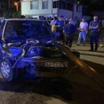 Kocaeli’de 2 araba çarpıştı: 2 yaralı