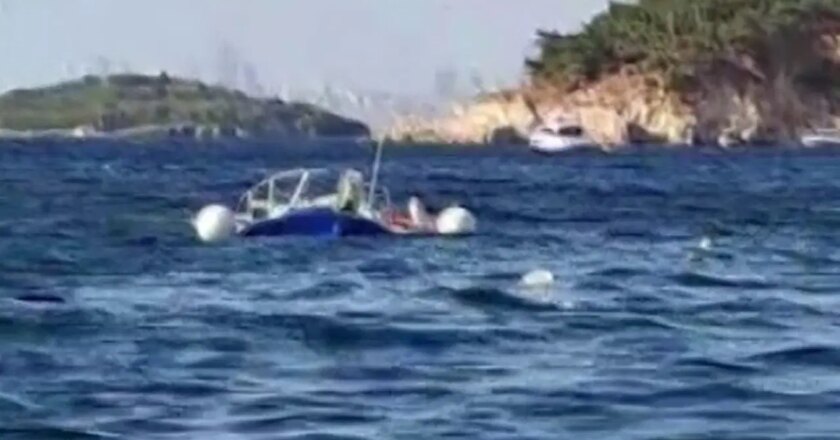 Motoriat Batılan Tekneye Vurdu: 7 Kişi Kurtarıldı – Son Dakika Türkiye Haberleri