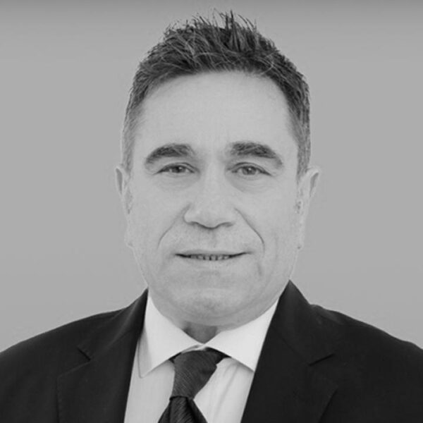 Sports Anunator Sabri Ugan son gezisinde sınır dışı edildi