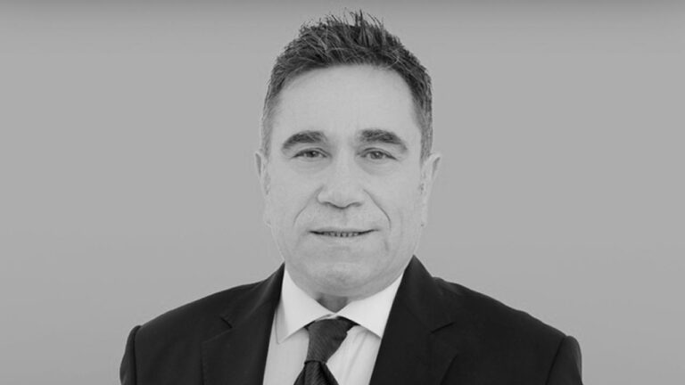 Sports Anunator Sabri Ugan son gezisinde sınır dışı edildi