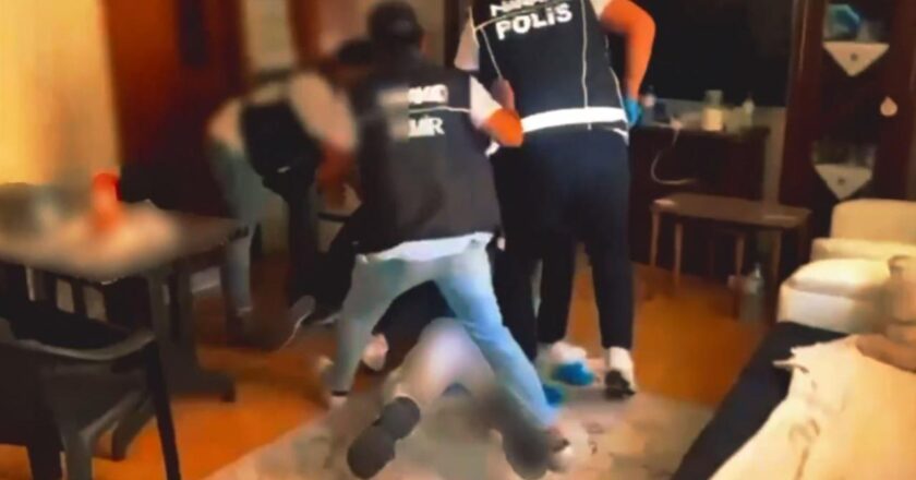 İzmir’de Uyuşturucu Operasyonu – Son dakika haberleri