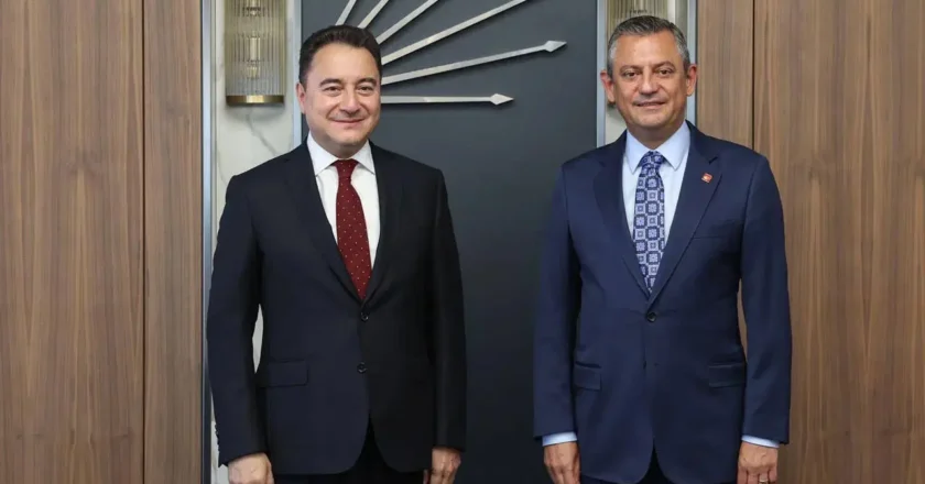 Ali Babacan’dan Özgür Özel’e Kutlama Mesajı